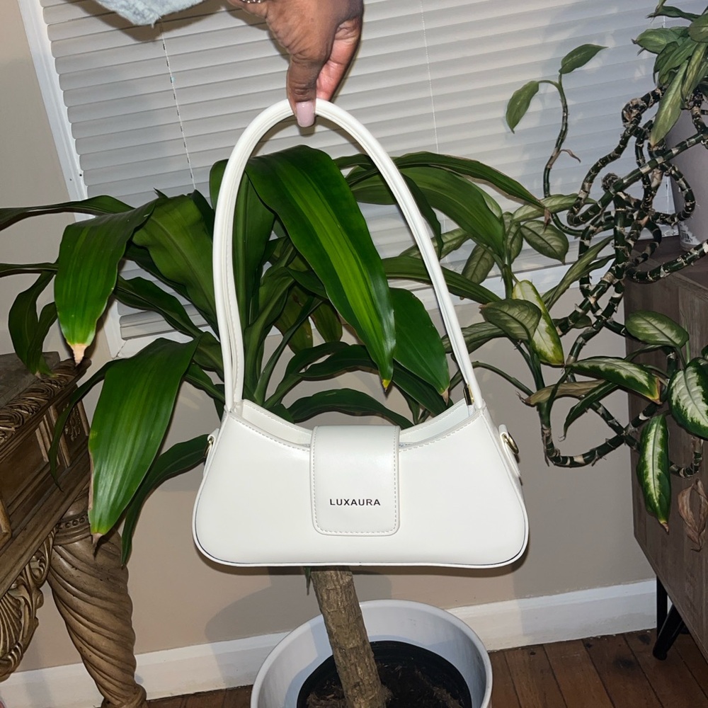 Aura Cream Shoulder Bag